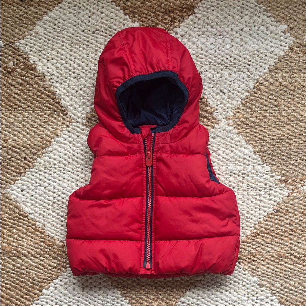 Baby GAP Red Puffer Vest with Hood Size 0-6 Months